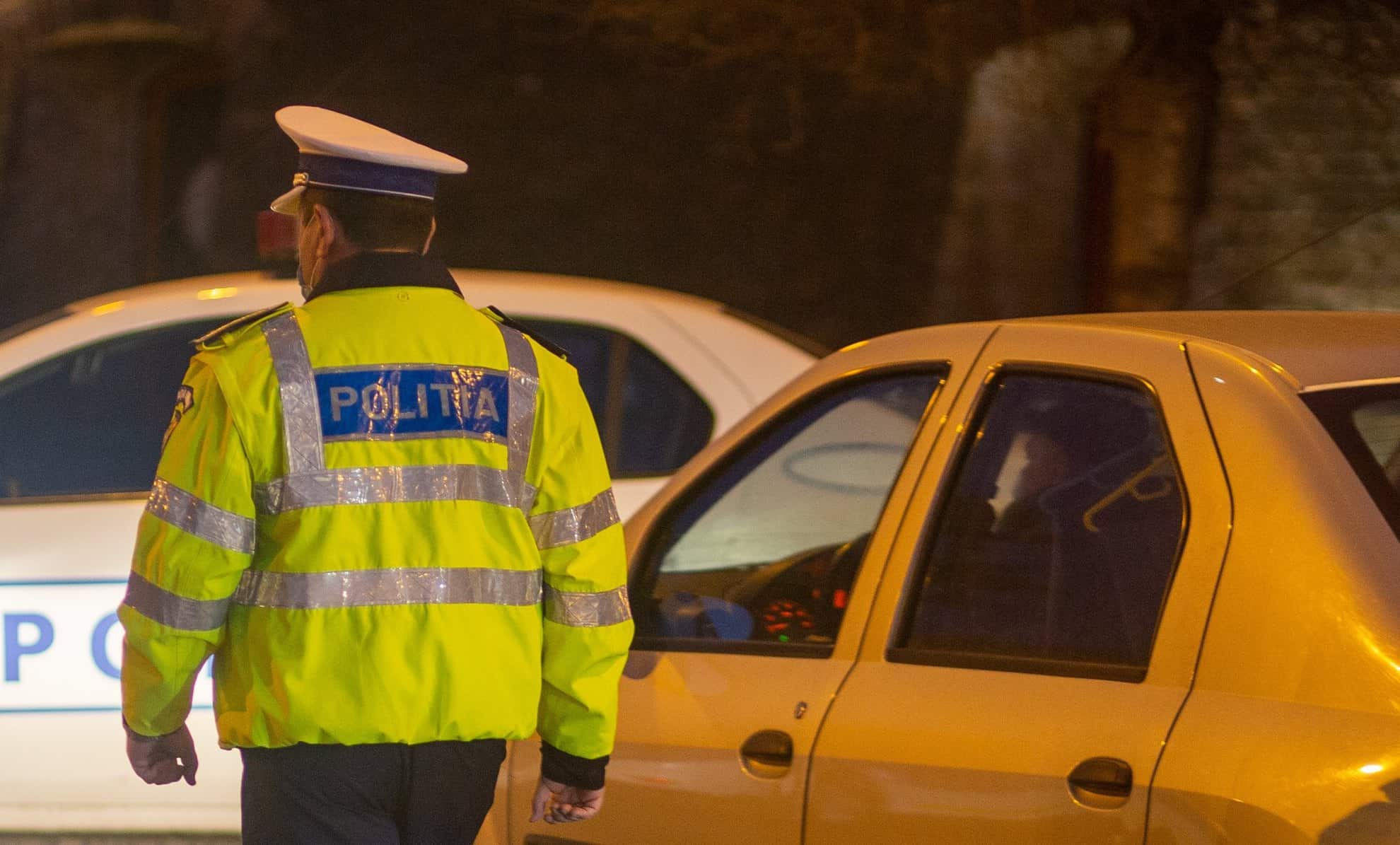 Un bărbat din Timiș reținut de polițiști după ce a fost prins în timp