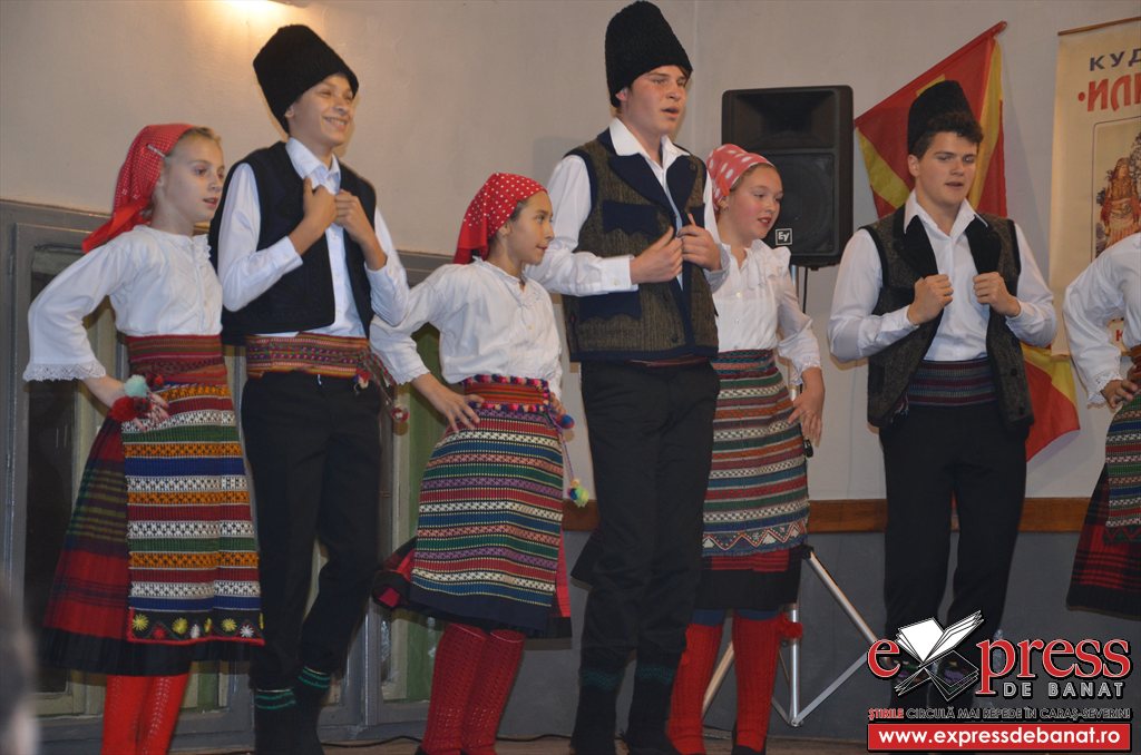 sponsored Postscript Suffocating FOTO/VIDEO: Valorile tradiţionale sârbeşti, promovate prin expoziţii,  folclor şi distracţie în Clisura Dunării!