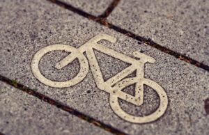 bicycle path g5f19a4e42 1280