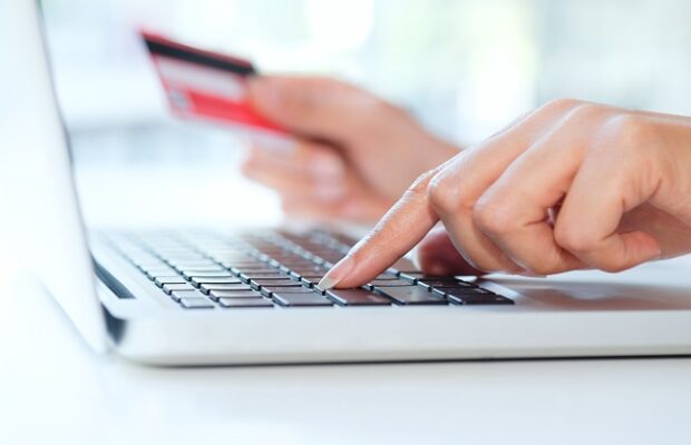 shopping online use credit card to pay online.