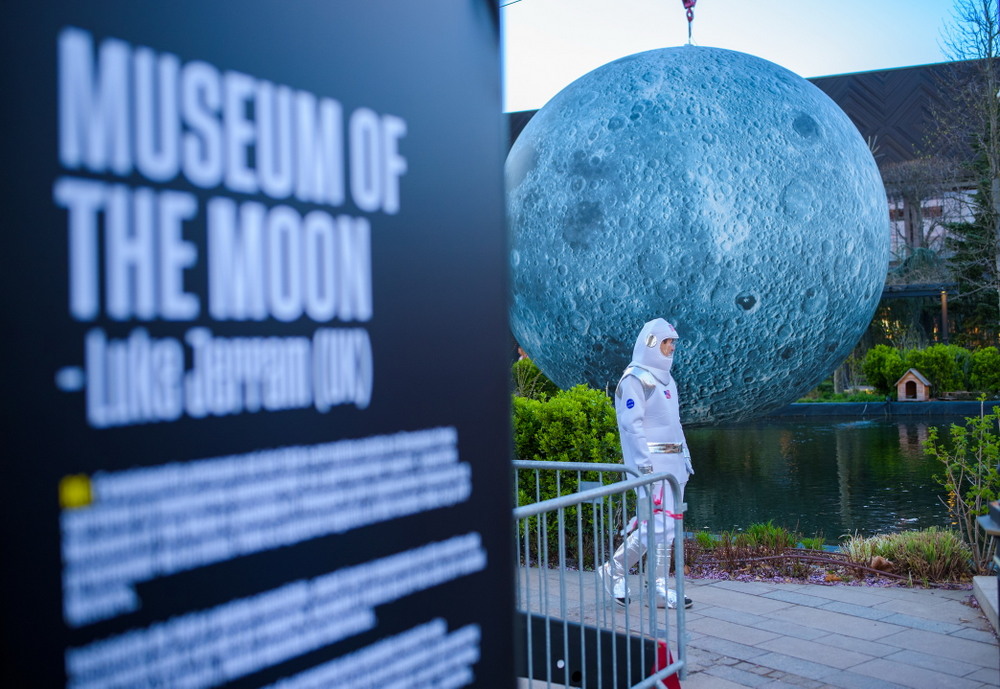 museum of the moon iulius town 04