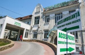 Drumul de acces spre compartimentul de primiri urgențe a spitalului municipal Lugoj.