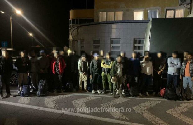 32 de migranti prinsi la Cenad la 100 km de Timisoara