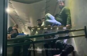 Poliția de frontieră din Timișoara a oprit un TIR plin cu migranți