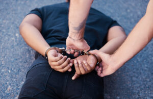 barbat arestat politist agresat timisoara