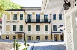 hotel versay băile herculane