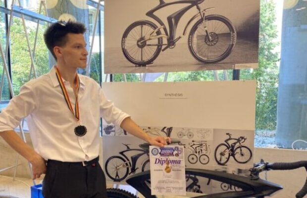 david borovic, premiat cu aur pentru bicicleta hibrida electrica