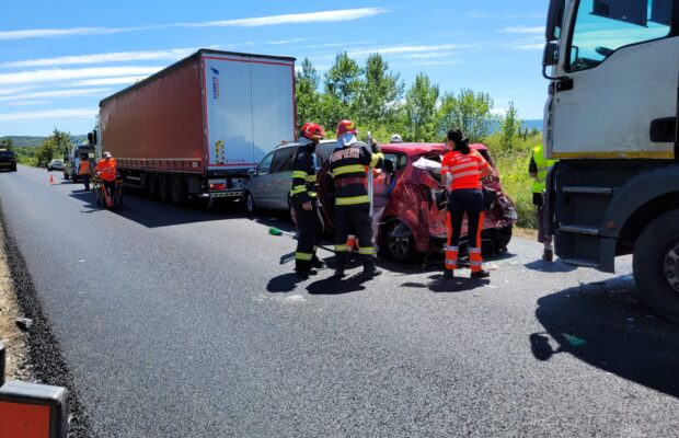 accident 4 masini margina cosava