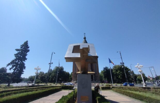 monument eroi piata victoriei timisoara (2)