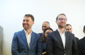 catalin drula si dominic fritz la depunerea candidaturilor usr timis pentru parlamentare, octombrie 2024