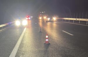 accident a1 in timis; pieton acrosat de o masina