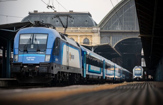 gara keleti budapesta tren timisoara ungaria