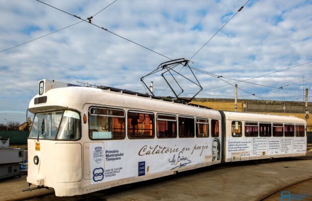 tramvai cu poezie la timisoara