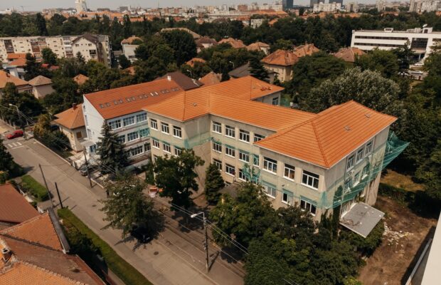 scoala gimnaziala de la liceul calderon din timisoara