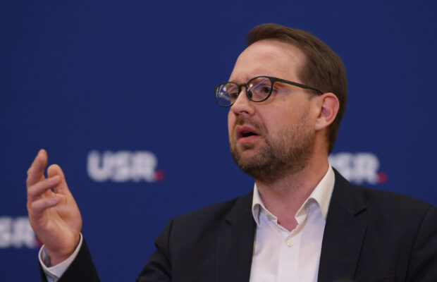 bucuresti alegeri 2025 usr conferinta de presa 10 apr 20