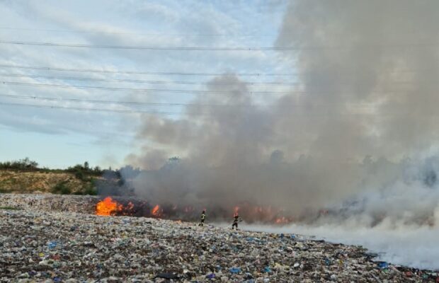 incendiu deponeu deseuri lupac